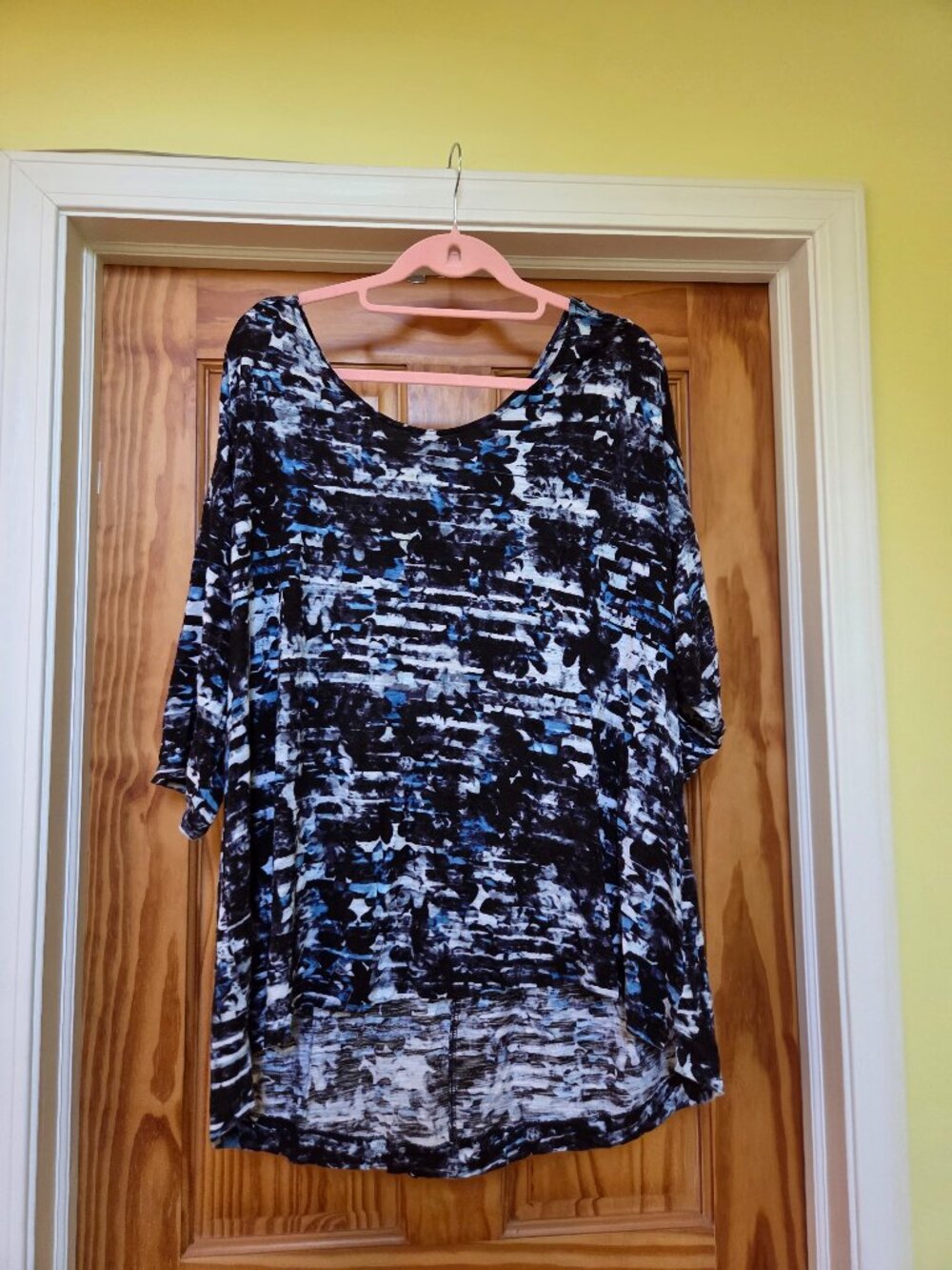 Plus Sized Multi-Colored 3/4 sleeve Top Blue/Black/White